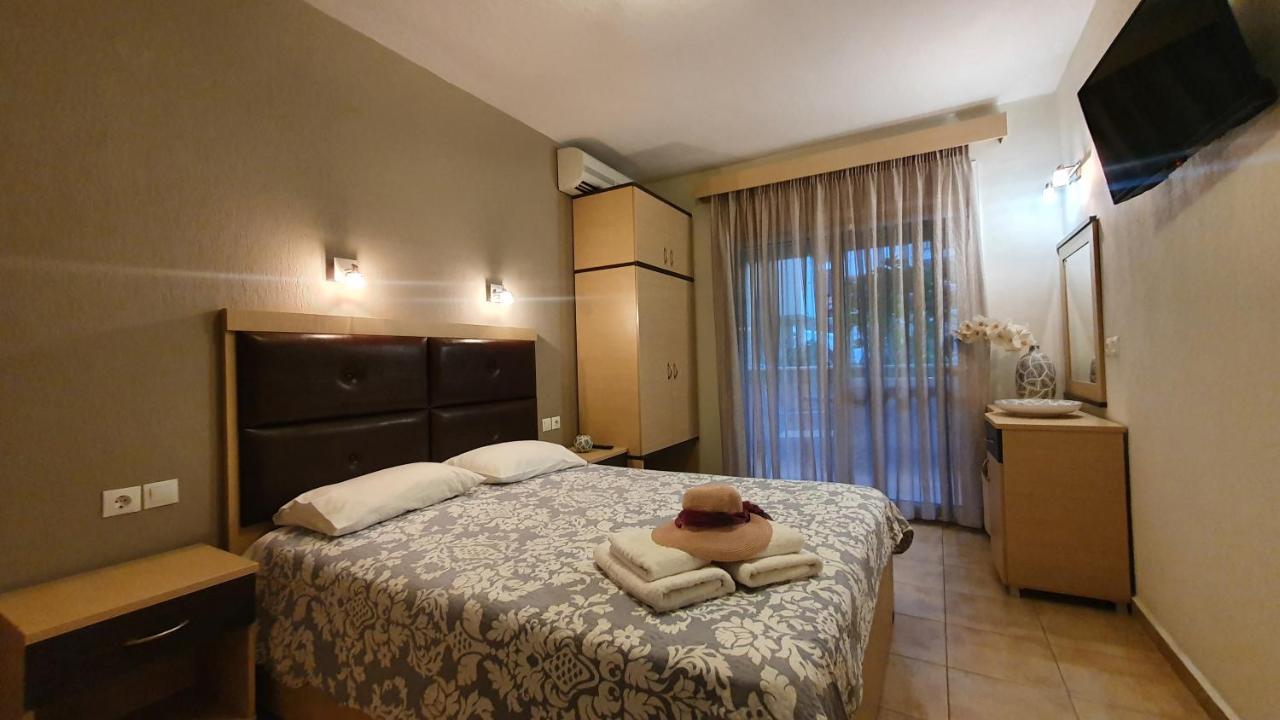 סארטי House Spanos מראה חיצוני תמונה